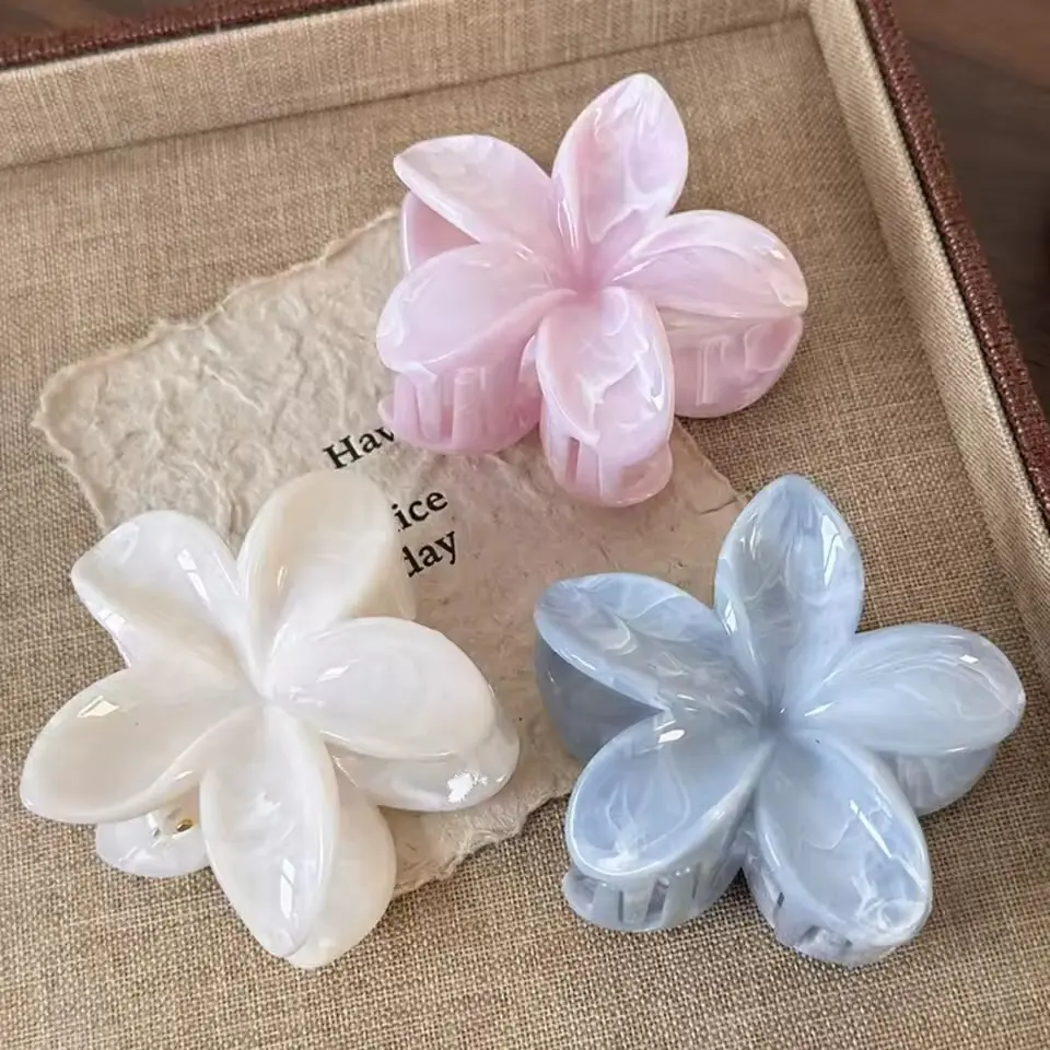 Korean Hawaiian Gradient Flower Hair Claw Clip For Women Girl Fashion Plastic Non Slip Hold Hairpin Barrette Hair Accessories