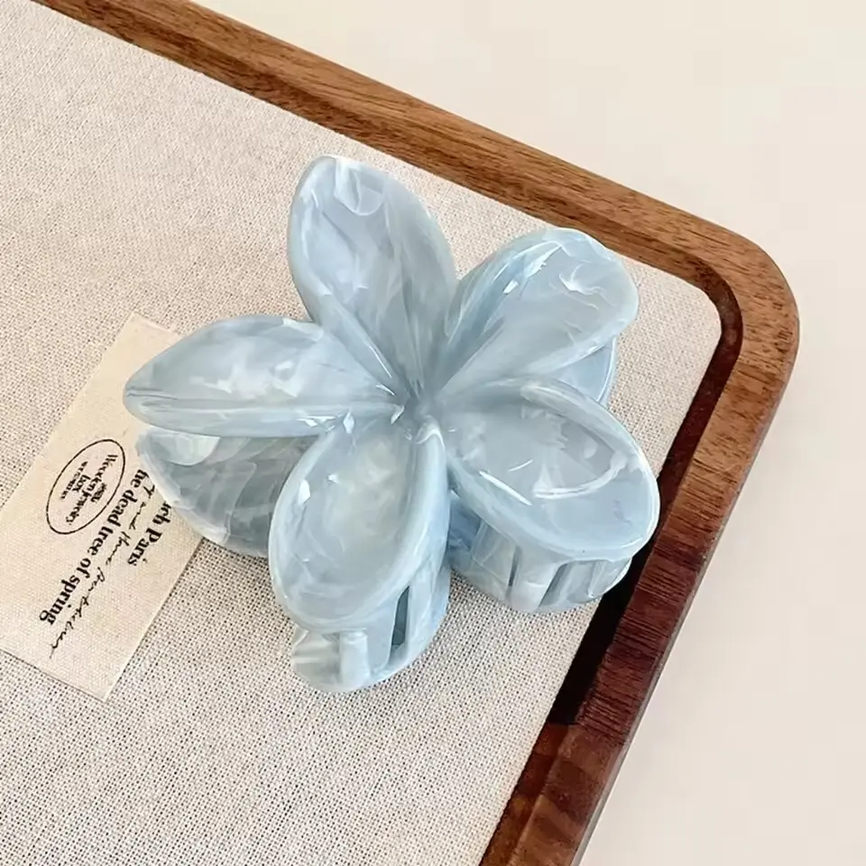 Korean Hawaiian Gradient Flower Hair Claw Clip For Women Girl Fashion Plastic Non Slip Hold Hairpin Barrette Hair Accessories