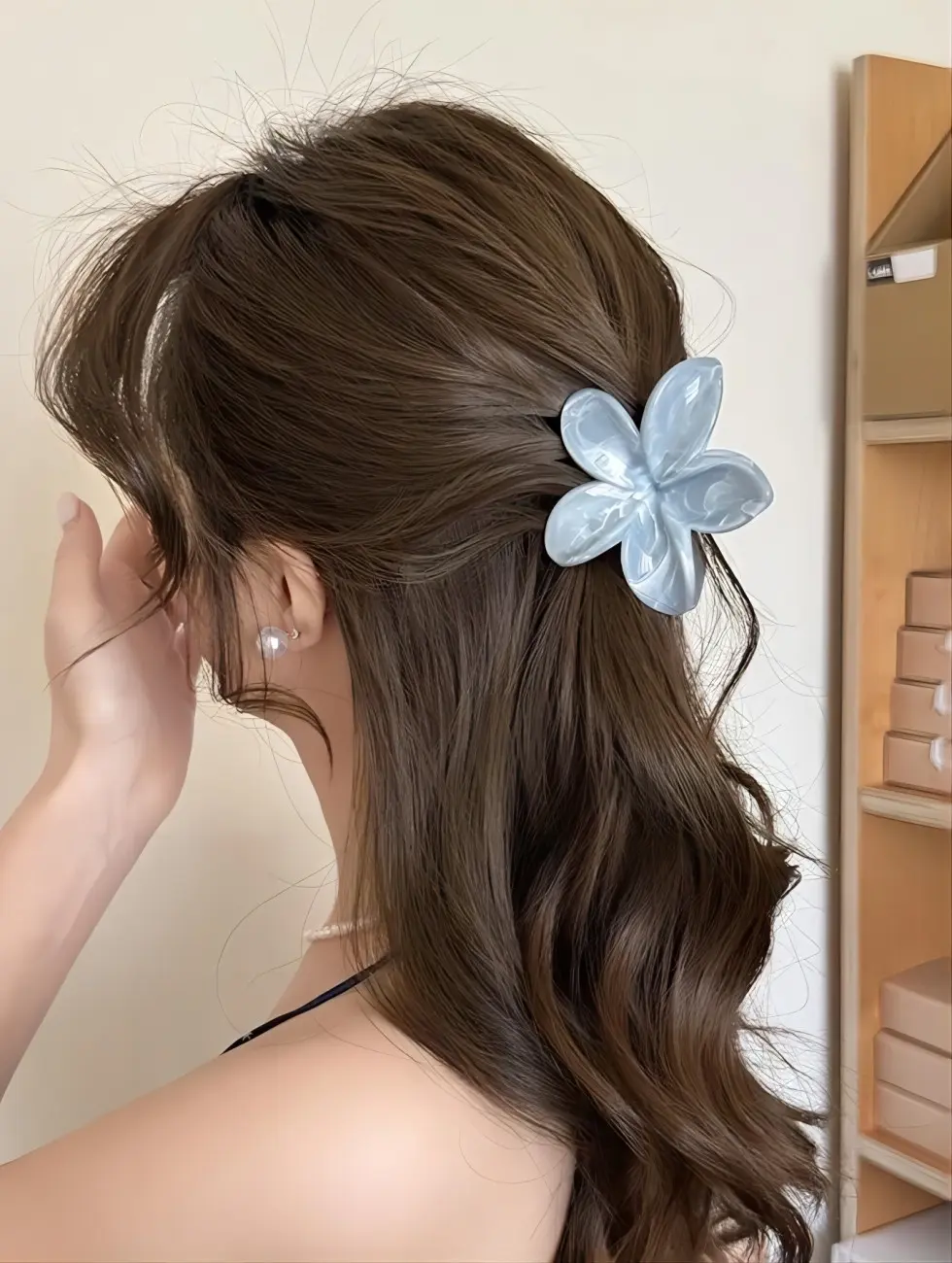 4Pcs Summer Big Hair Claw Clips Butterfly Hair Accessories for Women Girl Fashion Flower Headwear Non-Slip Hairpin Crab Barrette