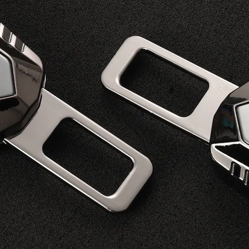1pcs Automotive Metal Interior Products Seat Belt Extender Metal Carabiner Suitable For INFINITI