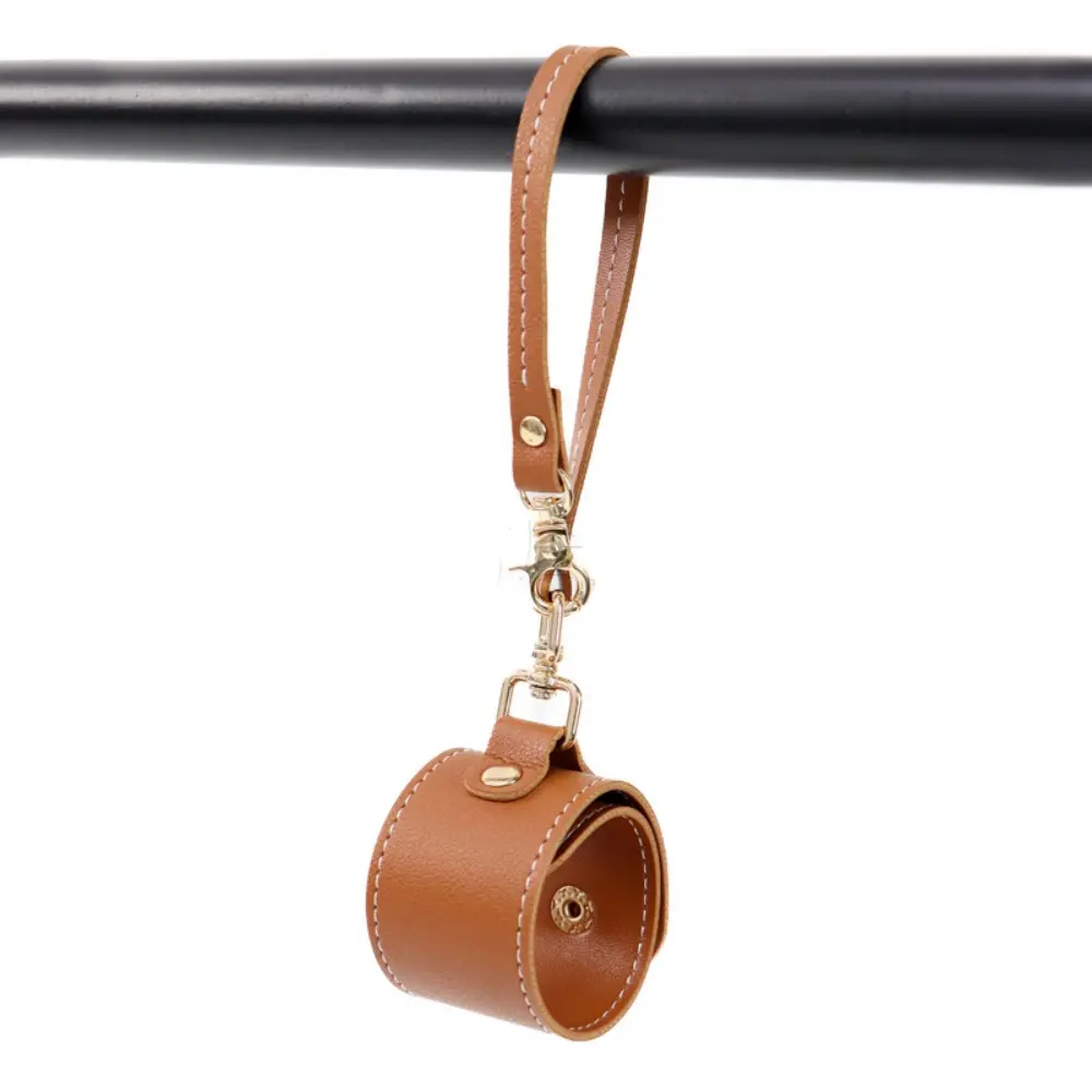 Travel Hat Clip Leather Keychain Simple Baseball Hat Clip Summer Hat Strap Towel Glove Storage Wallet Buckle For Travel