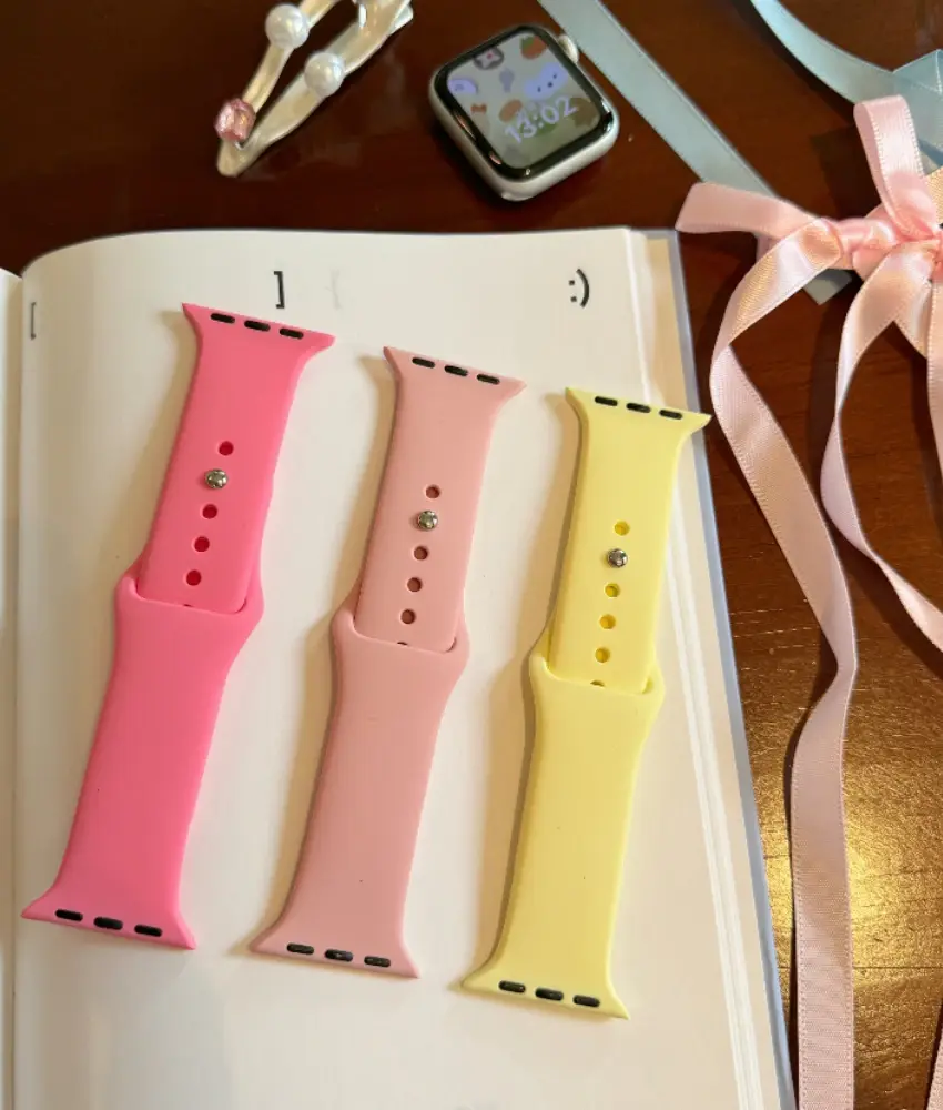 Sport Silicone Loop for Apple watch band 46mm 40mm 45mm 44mm 41mm 42mm 49mmSoft bracelet iwatch Series 10 9 8 7 6 5 Ultra2 strap