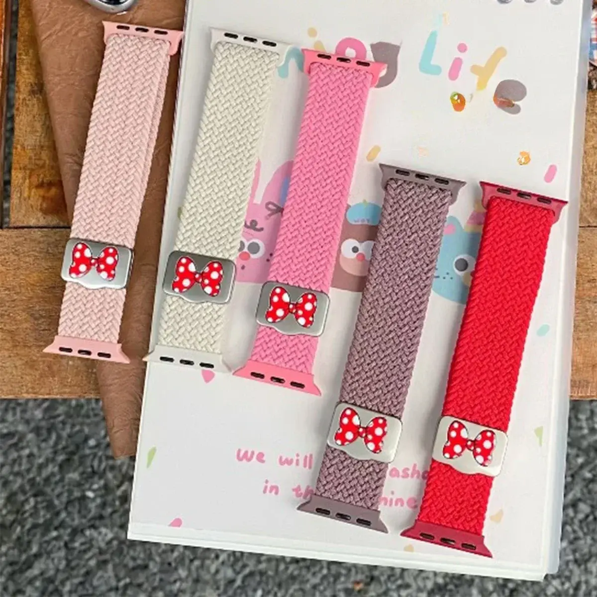 Magnetic Cartoon Cute Bowknot Strap For Apple Watch Band Ultra2 49mm 45mm 44 41 42 Correa Band For Iwatch Series 10 9 8 SE 7 6