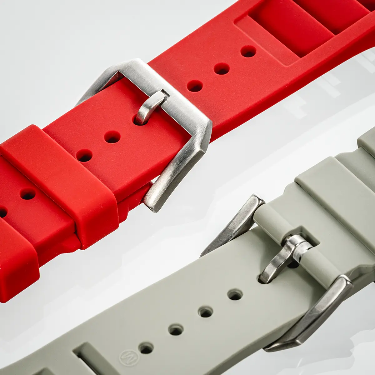 Luxury Modification Kit for Apple Watch 46mm Silicone Strap for IWatch Series 9 8 7 6 5 44mm 45mm Stainless Steel Mod Watch Case