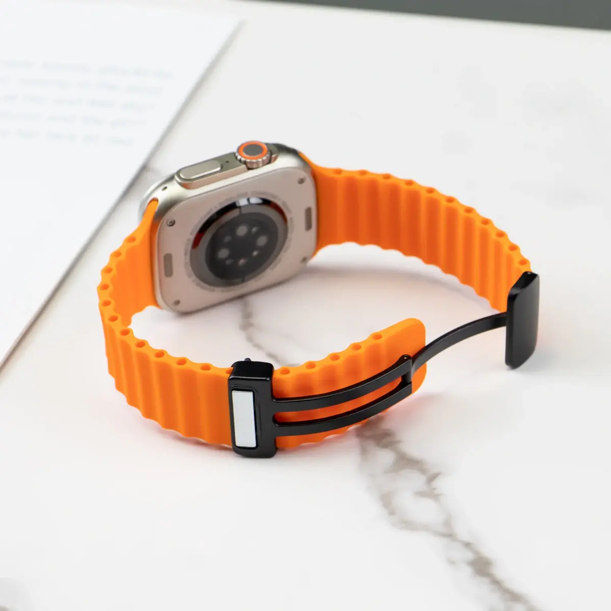 Magnetic Buckle Strap For Apple Watch Band Ultra 2 49mm 45 44mm 40mm 41mm 38 42mm Silicone Bracelet iWatch Series 7 6 3 se 8 9