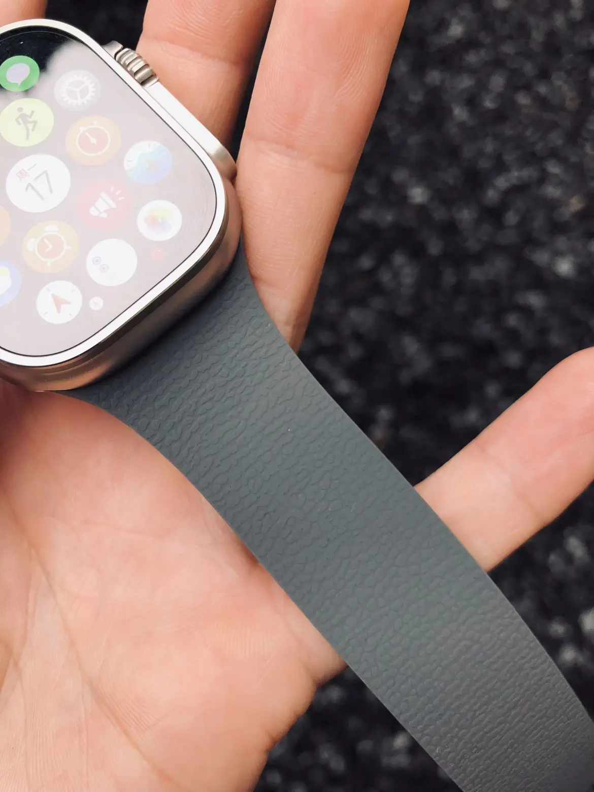 Magnetic Strap for Apple Watch Band 44mm 45mm 40mm 46mm 41mm 42 mm 38 Silicone Bracelet iWatch Series 10 9 8 7 6 Se Ultra 2 49mm