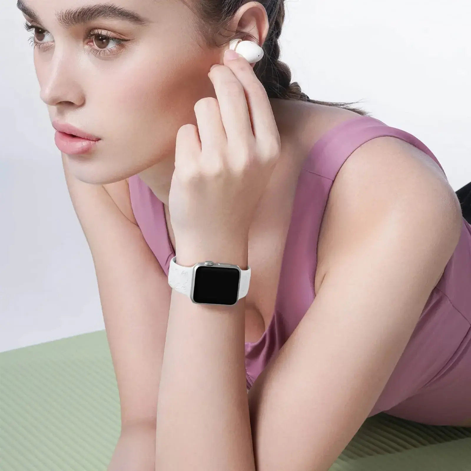 Engraved Band Strap for Apple Watch Band 49mm 44 40mm 45 41mm 38mm 42mm Silicone Solo Loop Bracelet iWatch 9 8 Ultra 7 6 5 Belt