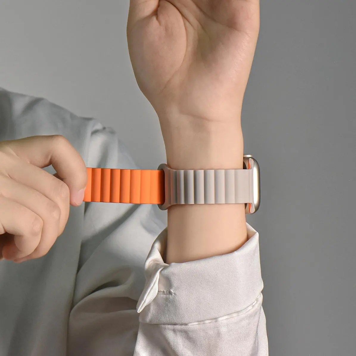 Magnetic Loop for Apple Watch Band 46mm 44mm 40mm 49mm 45mm 41mm 42mm Silicone Bracelet iWatch Series 10 9 8 7 6 5 4 ultra strap