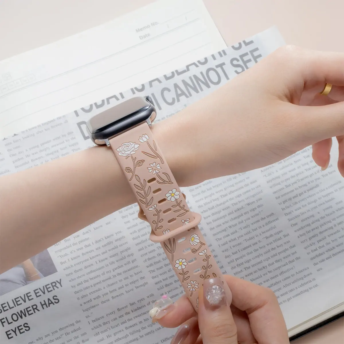 Floral Engraved Straps for Apple Watch Band 49mm 46mm 45mm 44mm 42mm 41mm 40mm Bracelet Iwatch Series 10 9 8 7 SE Ultra Correa