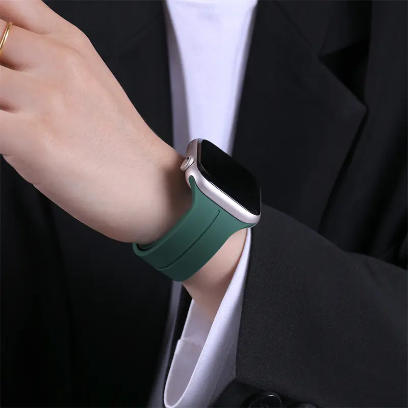 Magnetic Buckle Strap For Apple Watch Band 46mm 45mm 44mm Ultra 49mm 42mm Silicone Bracelet For iWatch Band 10 9 8 7 41mm 38mm