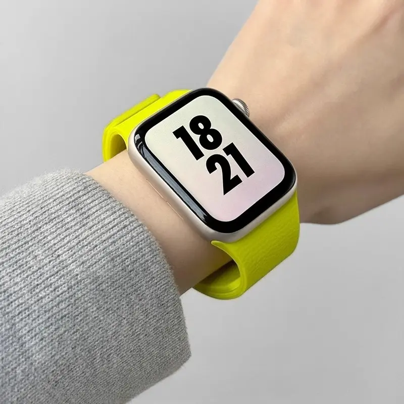 Magnetic Strap for Apple Watch Band 44mm 45mm 40mm 46mm 41mm 42 mm 38 Silicone Bracelet iWatch Series 10 9 8 7 6 Se Ultra 2 49mm