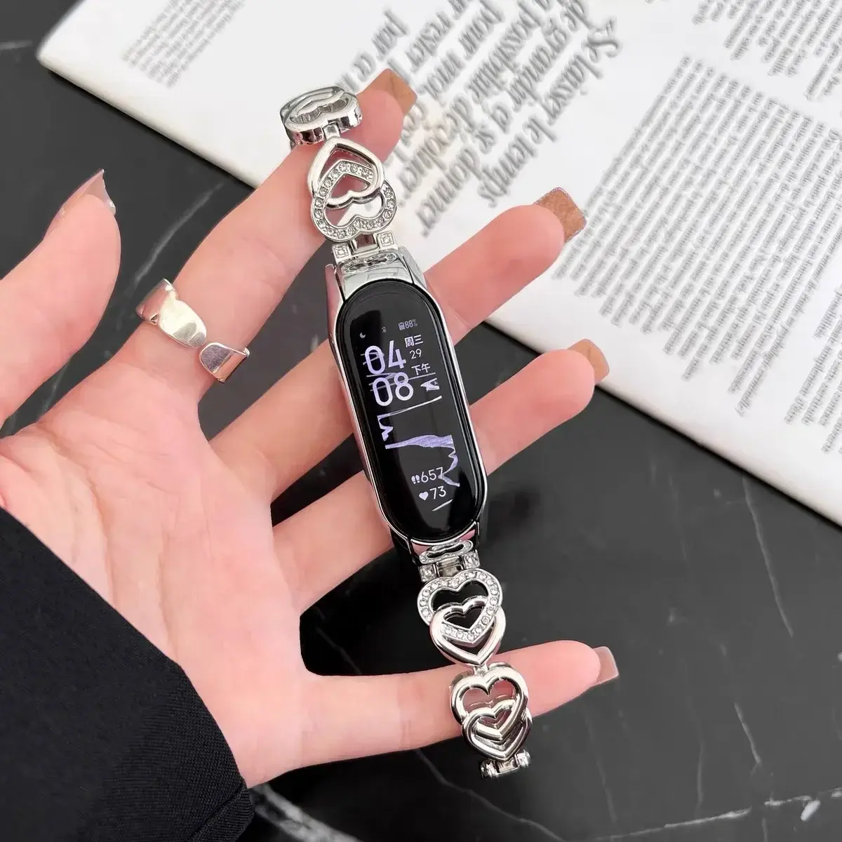 Strap For Xiaomi Mi Band 8 7 Watch Band For Mi Band 5/6/4/3 Fashion Love Heart Metal Bracelet Smartwatch Accessories