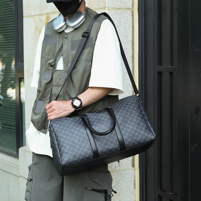 Men’s Black Traveling Bag Large Capacity Business Travel Luggage Bag Classic Full Body Printed Handbag Shoulder Bags for Men