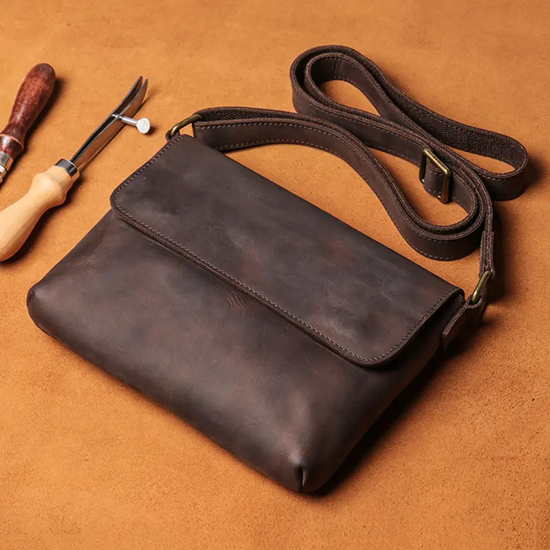 Crossbody Bags For Men Simple Vintage And Popular First Layer Cowhide Hardware Magnetic Buckle Men's Wrapped Flap Shoulder Bag
