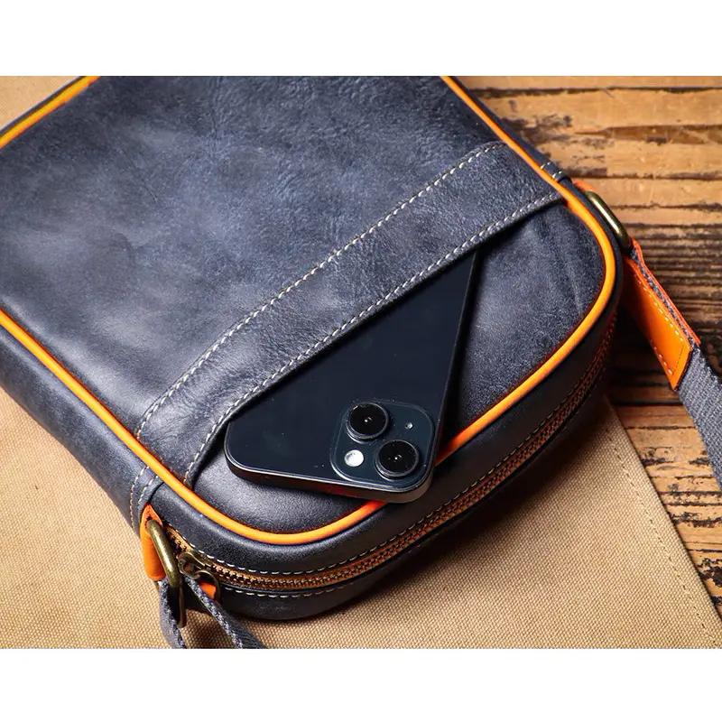 Vintage Men's Bag Genuine Leather Men's Shoulder Bag Casual Minimalist Crossbody Bag 7.9-inch iPad Bag Leathfocus