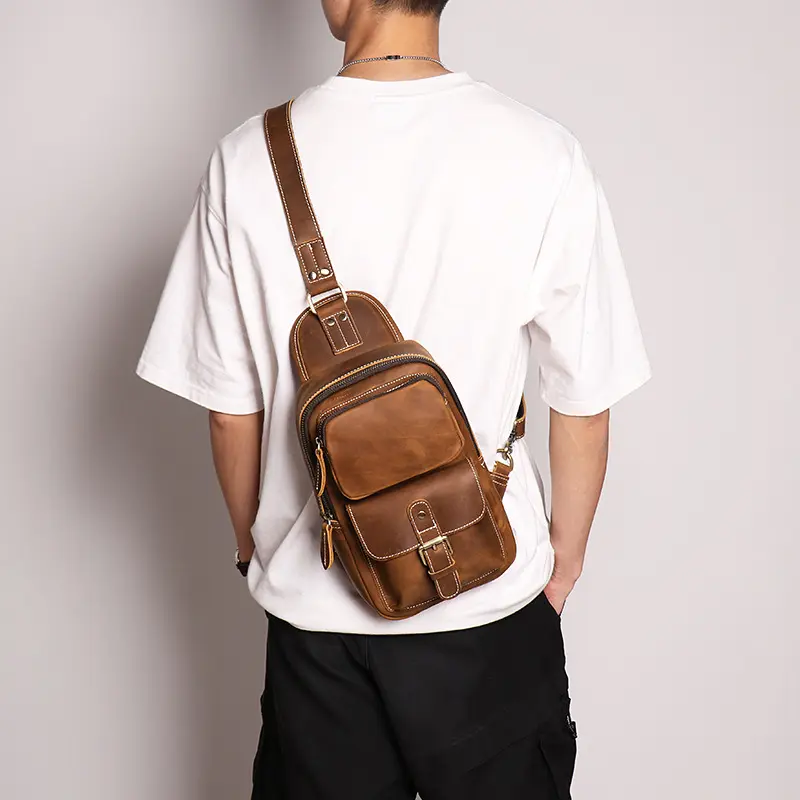 Men's Chest Bag Designer New Vintage Shoulder Bag Crazy Horse Leather Outdoor Crossbody Sling Bags Travel Day Pack