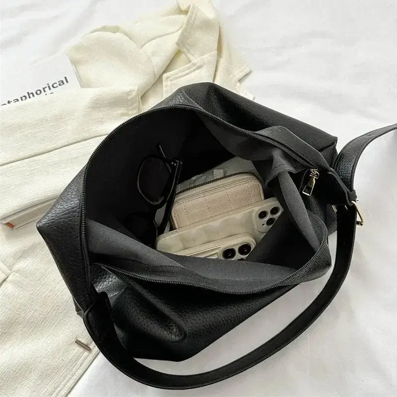 Fashion Leather Tote Bag for Women 2025 Trend Female Simple Large High Capacity Shoulder Bag Women Handbags Messenger Bags