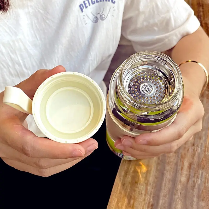 Fashion Glass Bottle 480ml Water Bottle With Tea Infuser Insulation Sleeve High Temperature Drinking Bottles Milk