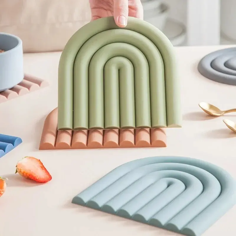 2Pcs Rainbow Silicone Mat Pot Mat Thermal Mat Table Mat Heat Resistant High Temperature Cup Mat Thickened To Prevent Scalding