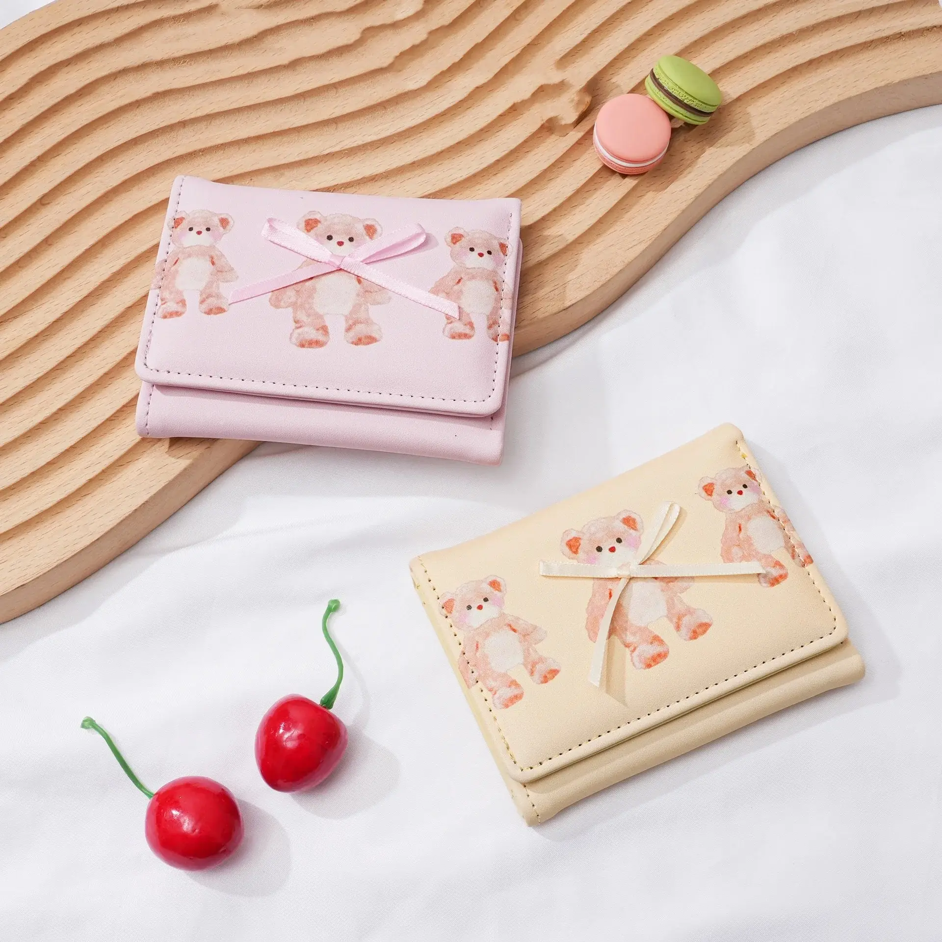Cute Bear Girls Short Wallets Small Wallet Aesthetic Card Holder Classic Three Fold Purse For Women Student Simple Coin Pouch