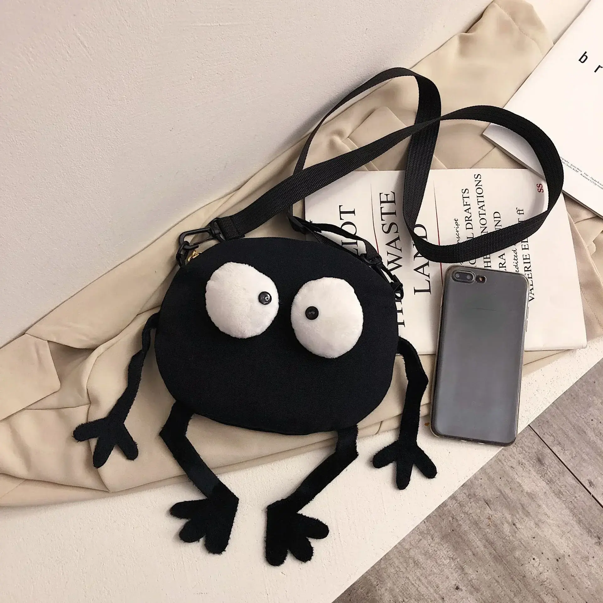 Fashion Big Eyes Canvas Girls Shoulder Bag Cute Black Briquettes Messenger Bag Kids Women Coin Purse Mini Crossbody Handbag