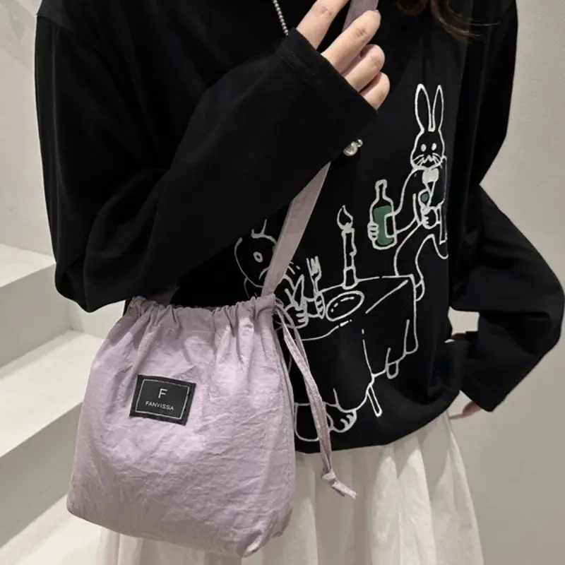 Casual Bucket Bag Women's Large Capacity Commuter Single Shoulder Cloth Bag Versatile Internal Structure Polyester Fiber Nylon