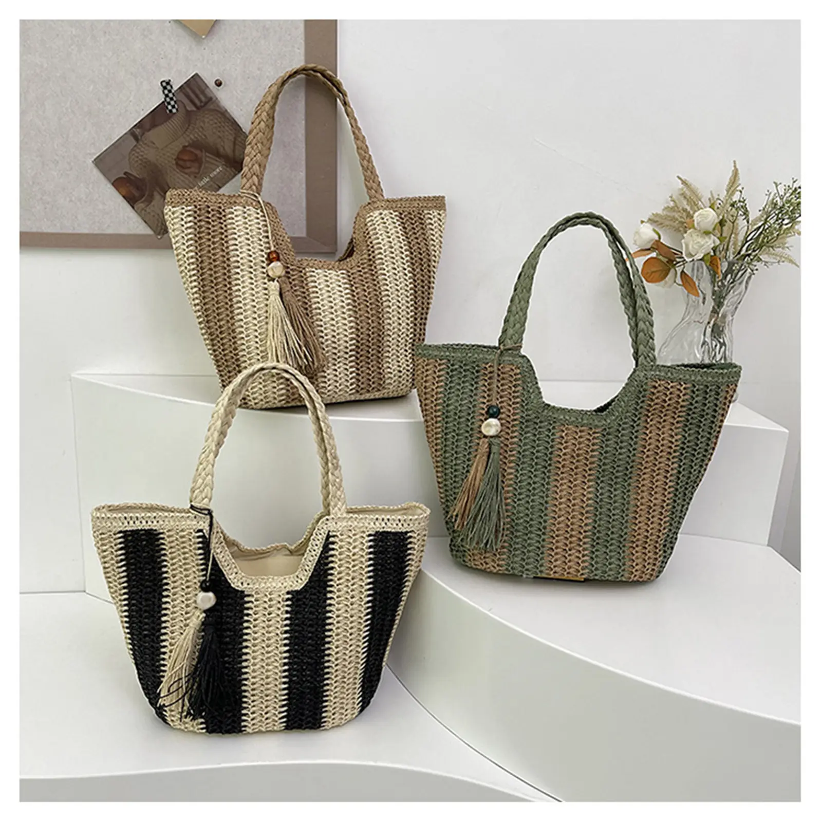 Striped Straw Beach Bag Vintage Handmade Woven Shoulder Bag Raffia Rattan Bag Bohemian Summer Travel Shoulder Bag Large Capacity