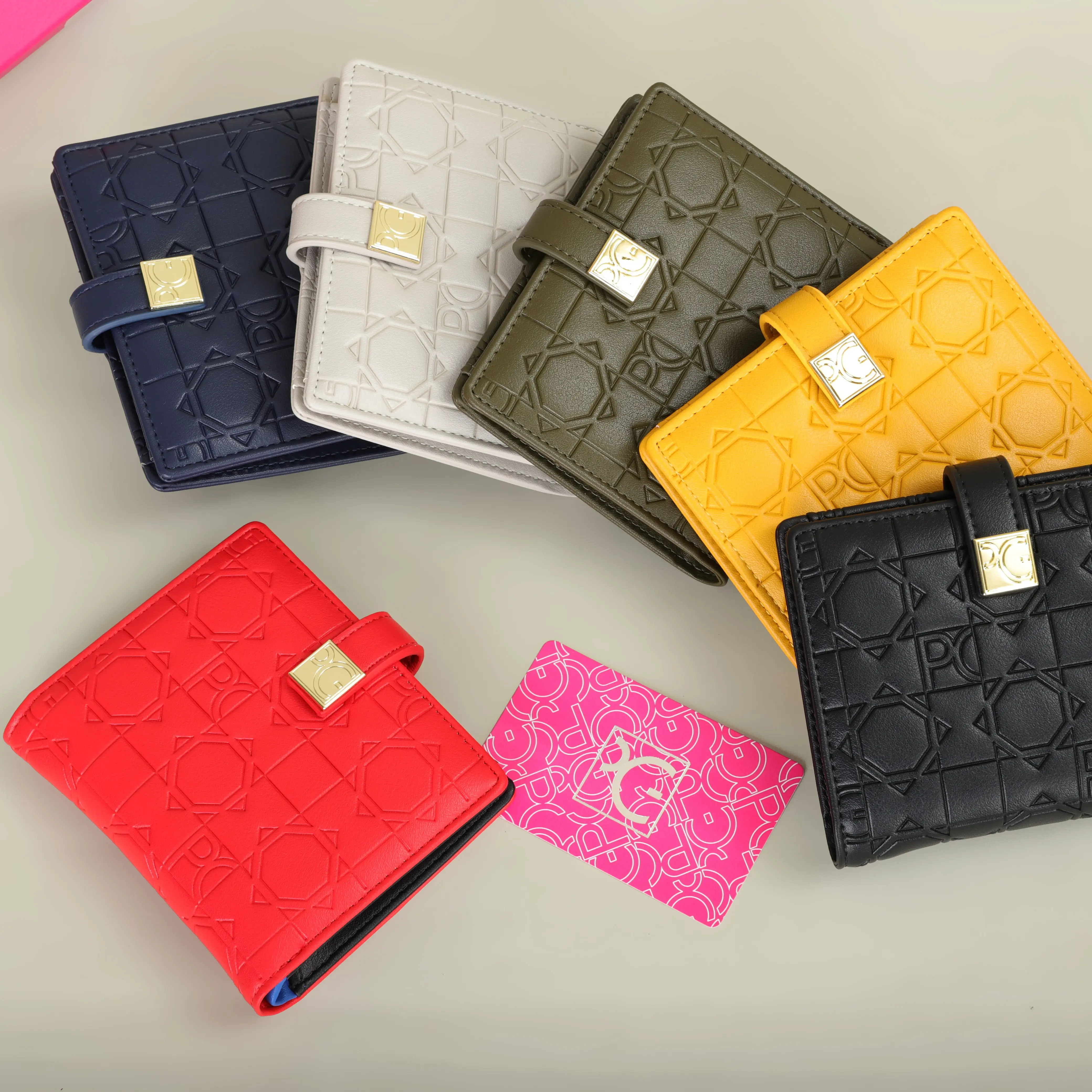 PG wallet Fashion Classic Retro Women's Universal Wallet Letter Printed Portable Card Bag Zero Wallet Wallet