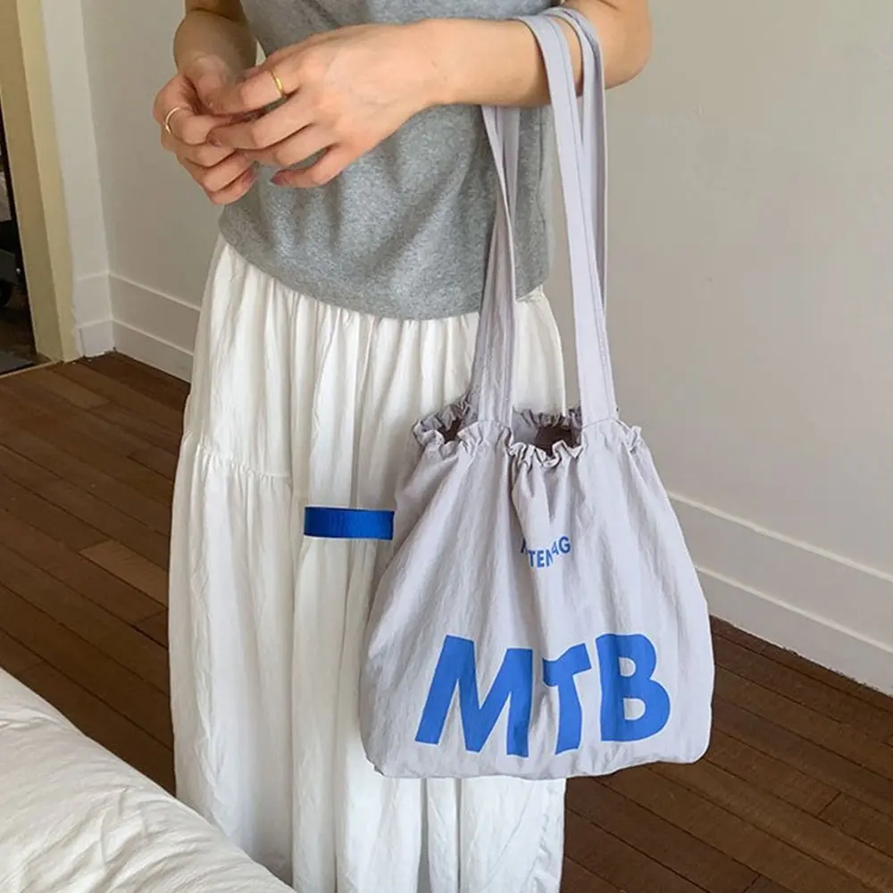Fashion Solid Color Drawstring Bags Light Weight Large Capacity Letter Shoulder Bag Nylon Shopping Tote Bags Handbag