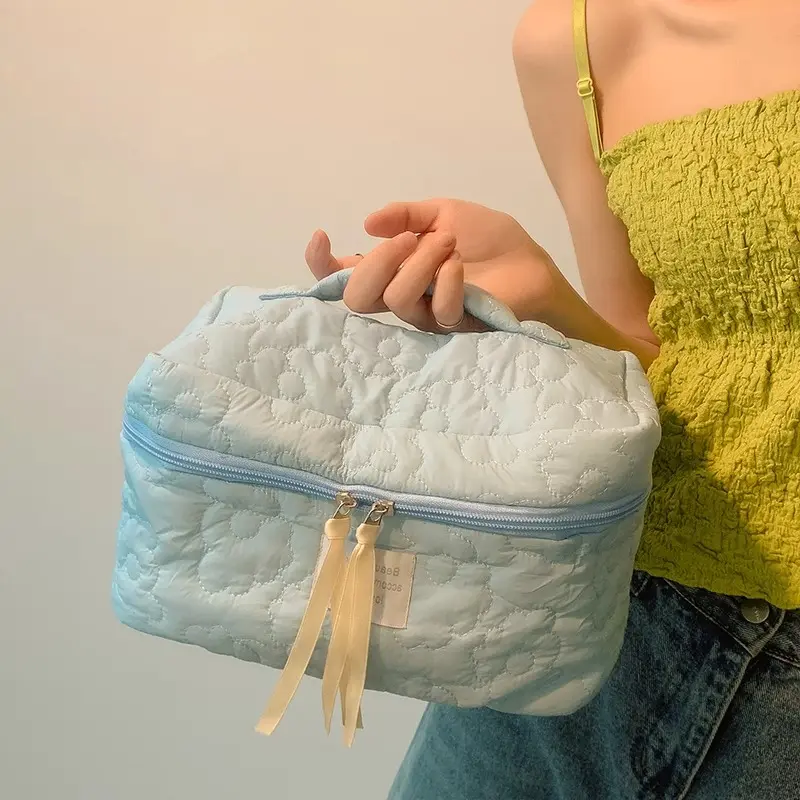 Soft Flower Pattern Women Makeup Bag Toiletries Cosmetic Organizer Zipper Bag Travel Wash Pouch Cosmetic Bag Female Make Up Bags