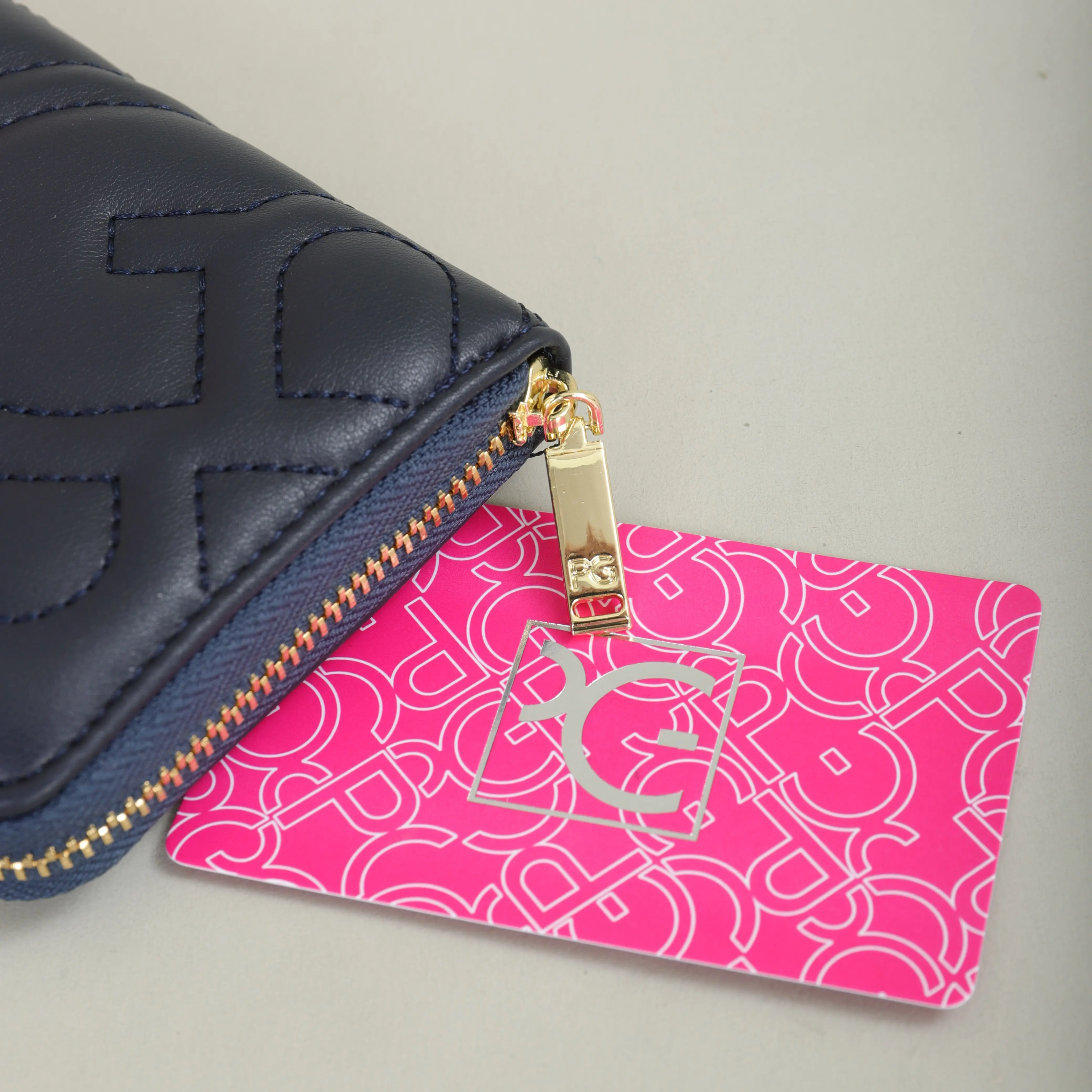 PG PATSY GARIS Fashion Classic Retro Men's and Women's Universal Wallet Letter Printed Portable Card Bag Zero Wallet Wallet