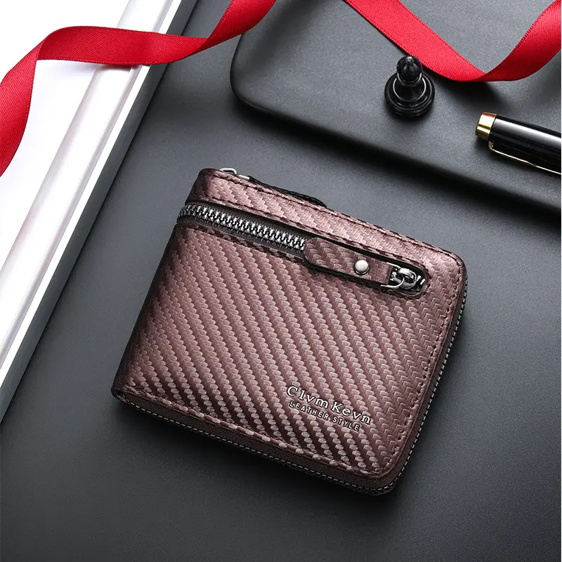 Short carbon fiber men's wallet; large capacity zipper change and coin compartment; thin and fashionable money and card pouch.