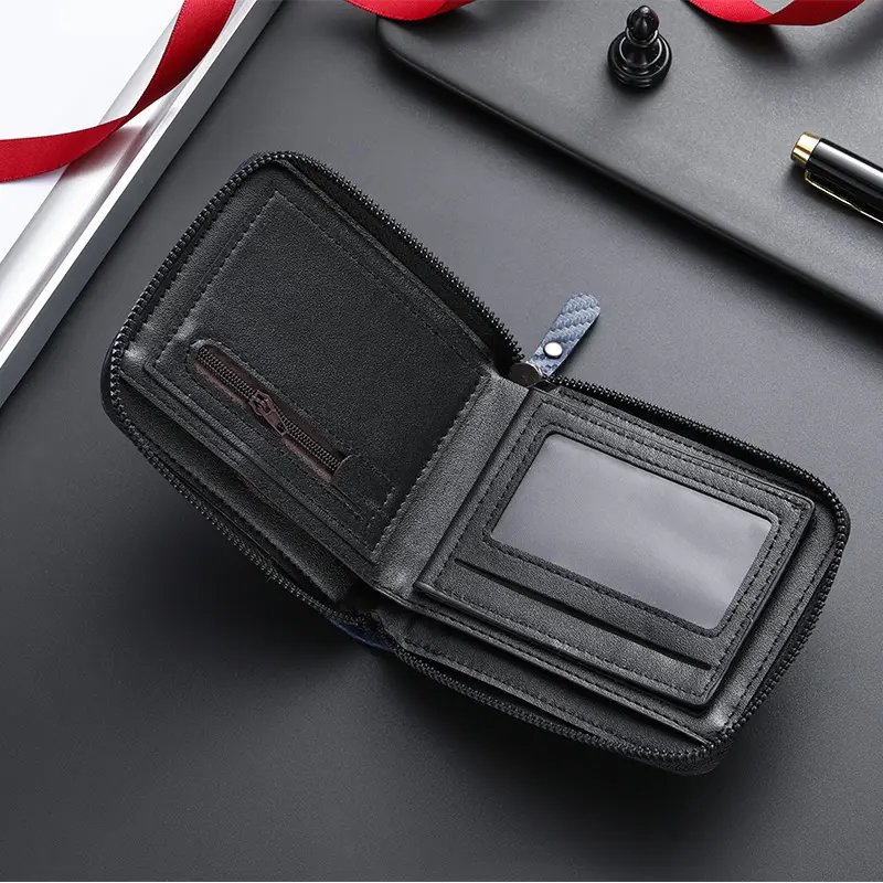 Short carbon fiber men's wallet; large capacity zipper change and coin compartment; thin and fashionable money and card pouch.