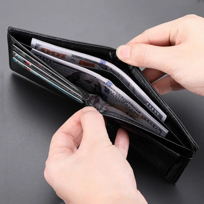 2023 Fashion Geometry Stripe Embossing Leather Wallet Two-fold Leather Multiple Card Slots Card Holder Coin Purse