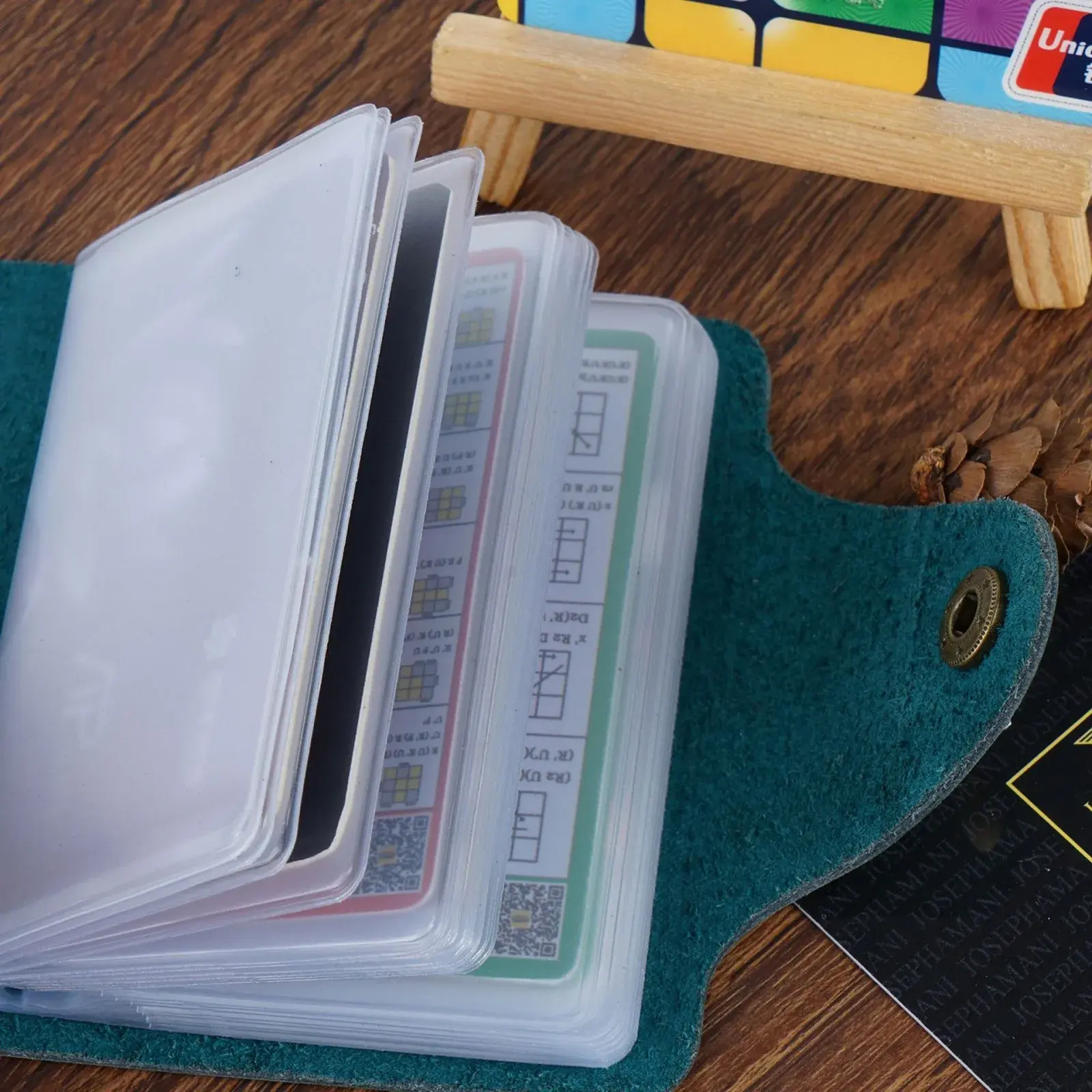 Genuine Leather Card Holder with 20 Card Slots, Minimalist Leather Pocket Wallet Card Case with Snap for Women Men Travel Wallet