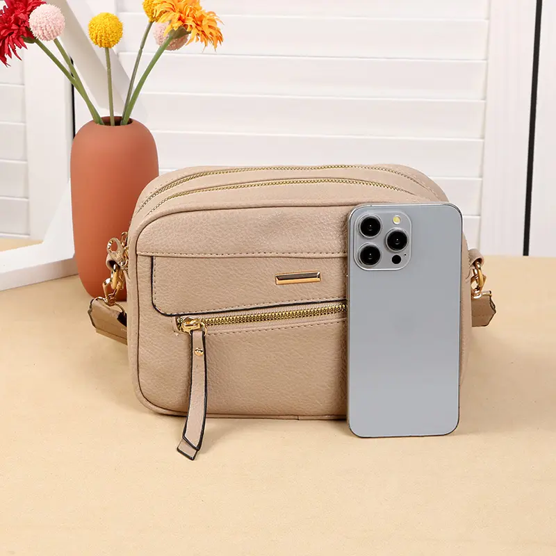 New multi-layer soft leather middle-aged women's large capacity shoulder bag versatile and simple crossbody bag