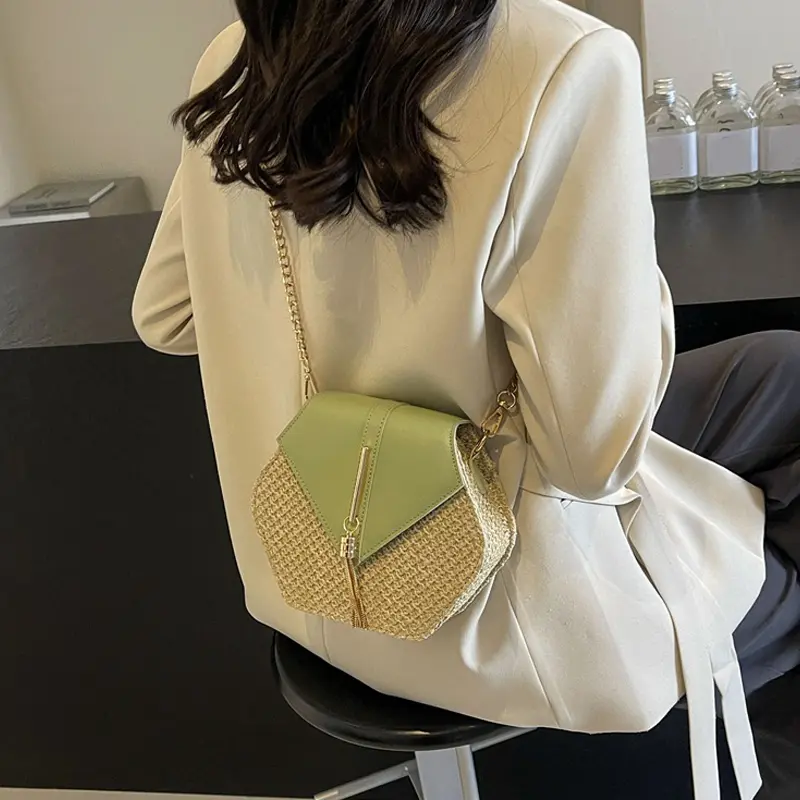Women Straw and Leather Tote Handbag Lady Summer Rattan Shoulder Bag Girls Handmade Woven Beach Crossbody Bag