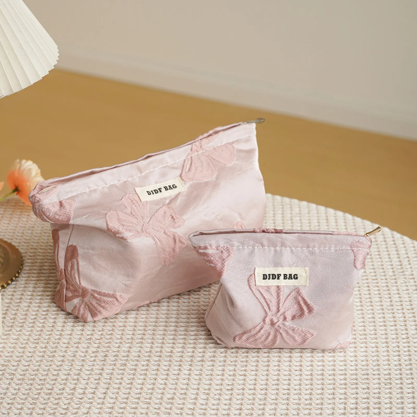 Pink Bow for Women Makeup Bag Large-capacity Cosmetics Storage Bag Portable clutch Commuter Toiletry Bag Casual Cosmetic Cases