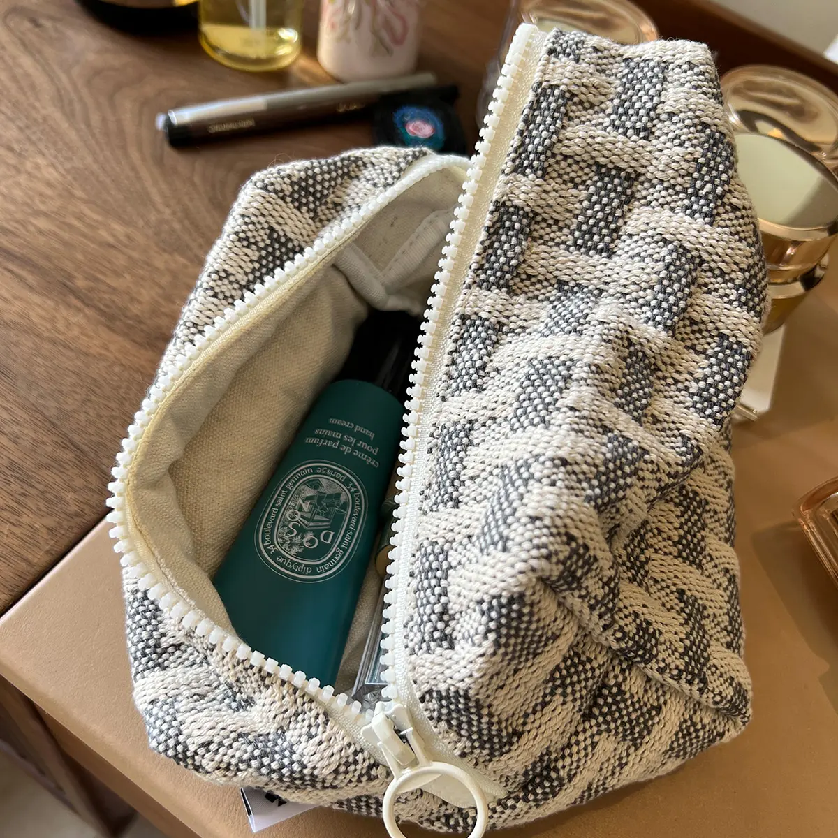 Classic Plaid Multifunctional Three-dimensional Makeup Bag with Large Capacity
