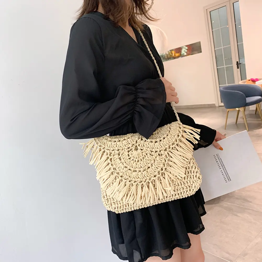 Fashion Exquisite Shopping Bag Straw Rattan Weave Shoulder Crossbody Bags Ladies Beach Tassels Handbag Purse