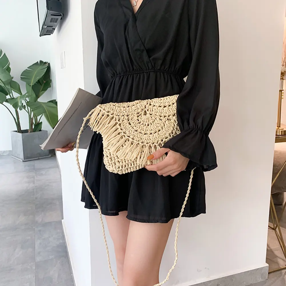 Fashion Exquisite Shopping Bag Straw Rattan Weave Shoulder Crossbody Bags Ladies Beach Tassels Handbag Purse