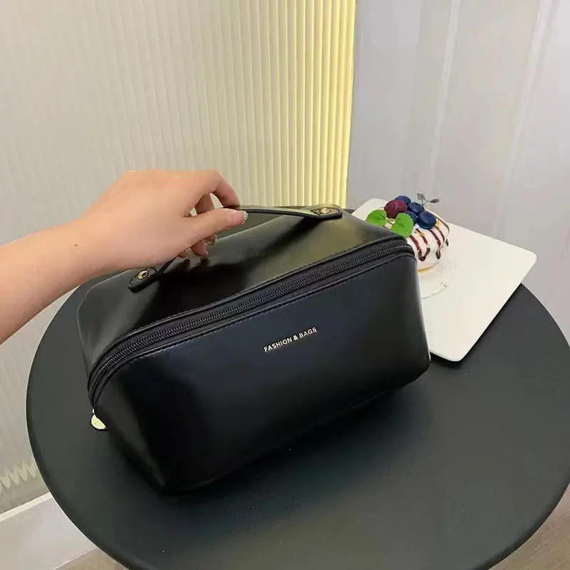 Ins PU Makeup Organizer Bagette Zipper Pillow Bags Large Travel Cosmetic Bag Storage Makeup Organizer Women's Bag Holiday Gifts