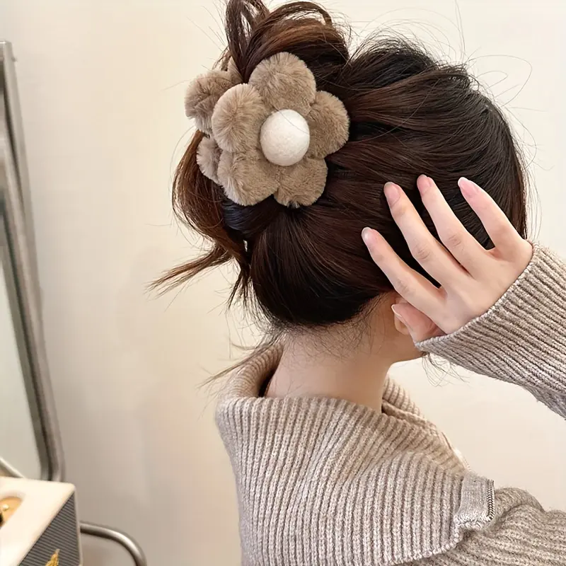1pcs Soft Fluffy Plush Flower Hairpin | Lightweight Non-Slip Hairpin, Simple And Cute, Perfect For Daily Styling, Multiple Style