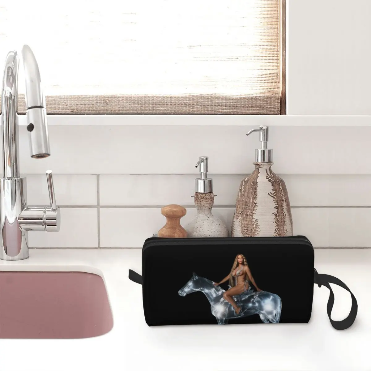 Beyonce Renaissance Tour 2023 Makeup Bags Women Cosmetic Bag Stylish Travel Pouch for Purse Storage