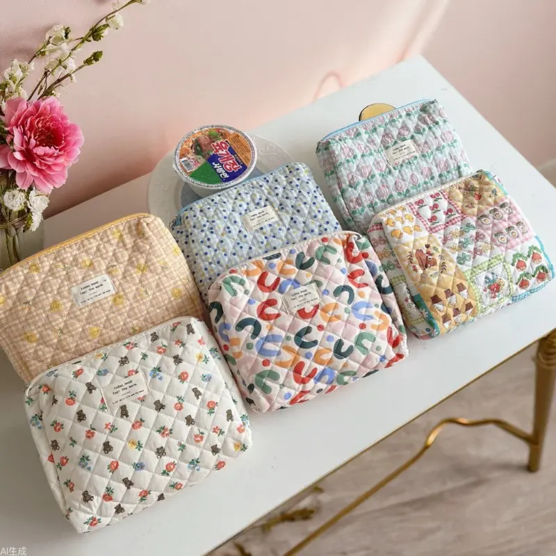 Cute Flower Women's Soft Cosmetic Bag Portable Large Capacity Ladies Makeup Case Travel Storage Bag Female Clutch Purse Handbags