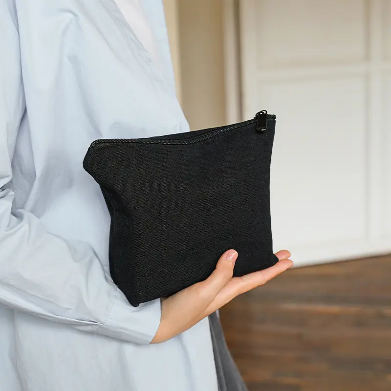 Pure Black Makeup Bag Women's Portable Cosmetic Lipstick Storage Bag Zipper Single Layer Canvas Bag Commuter Toiletry Bag Ins