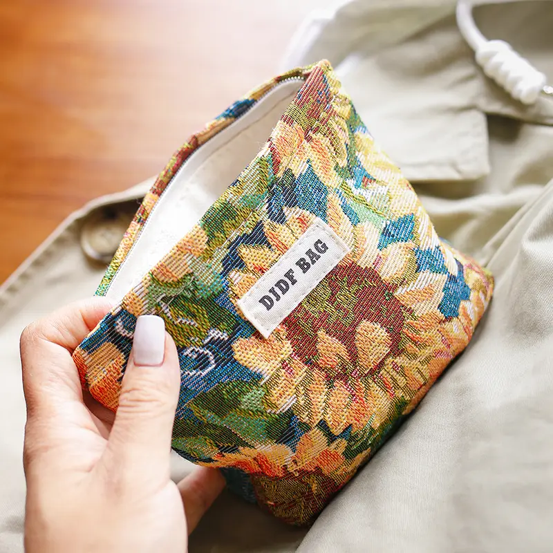 Oil Painting Style Sunflower Women's Makeup Bag Cosmetics Lipstick Storage Bag Portable Toiletry Bag Commuter Clutch Zipper