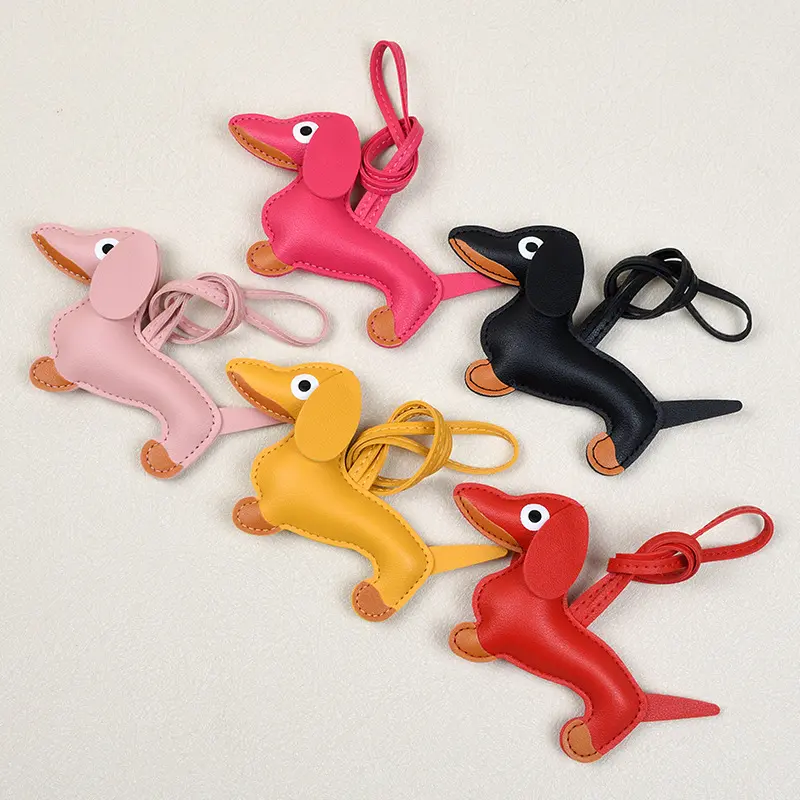 Classic Cute Leather Puppy Dog Keychain Pendant Lovely Dachshund Bag Charm Phone Pendant Trinket Key Ring Accessories