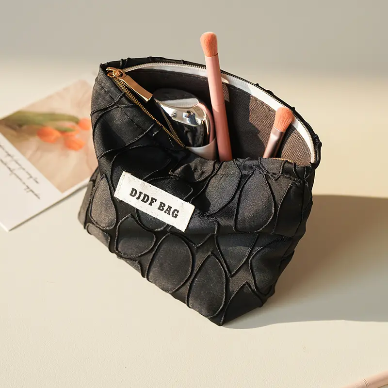 Women's Makeup Bag Small Black High-quality Cosmetics Lipstick Loose Change Storage Bag Portable Travel Cloth Bag Clutch Ins