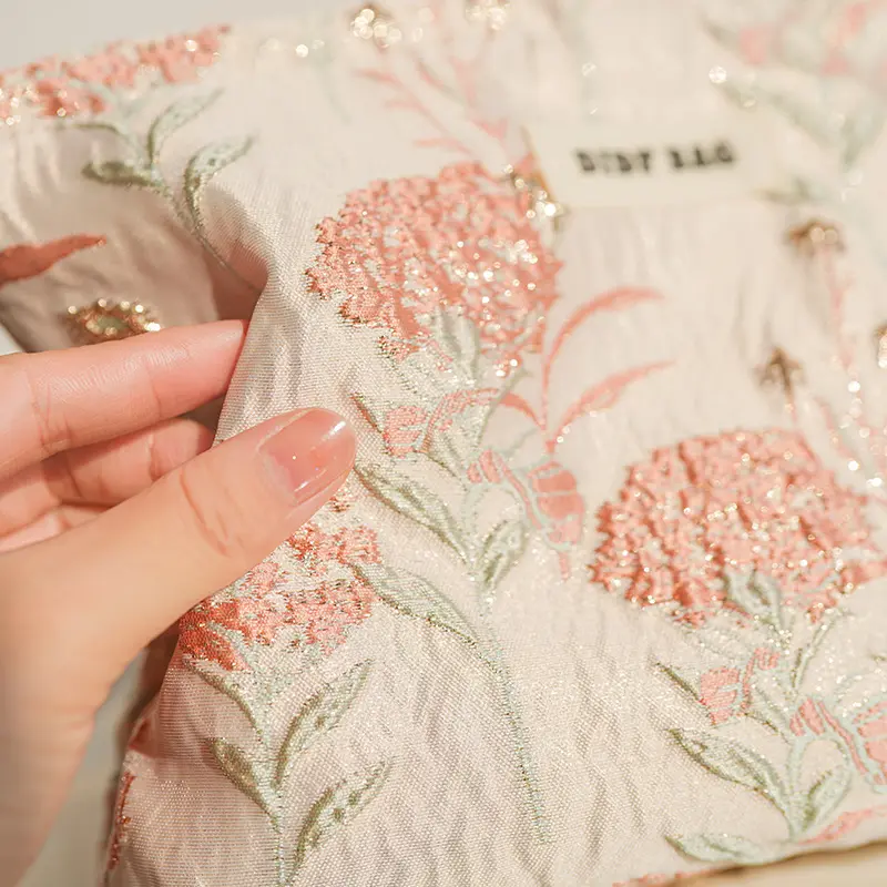 Pink Bouquet Women's Makeup Bag Portable Lipstick Air Cushion Cosmetics And Other Storage Bags High-quality Travel Toiletry Bag